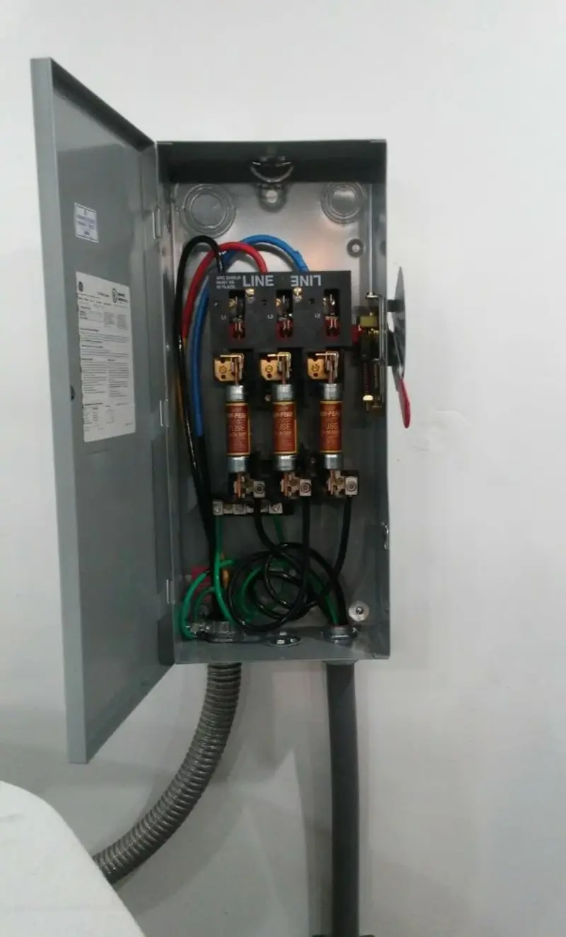 Three-phase disconnect switch installed for Smoke Detector Installation in Jamul
